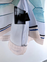 Load image into Gallery viewer, AM791 AM Real Silk Dress Shirt
