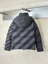 Load image into Gallery viewer, FD476 F Reversable 90 White Duck Down Jacket
