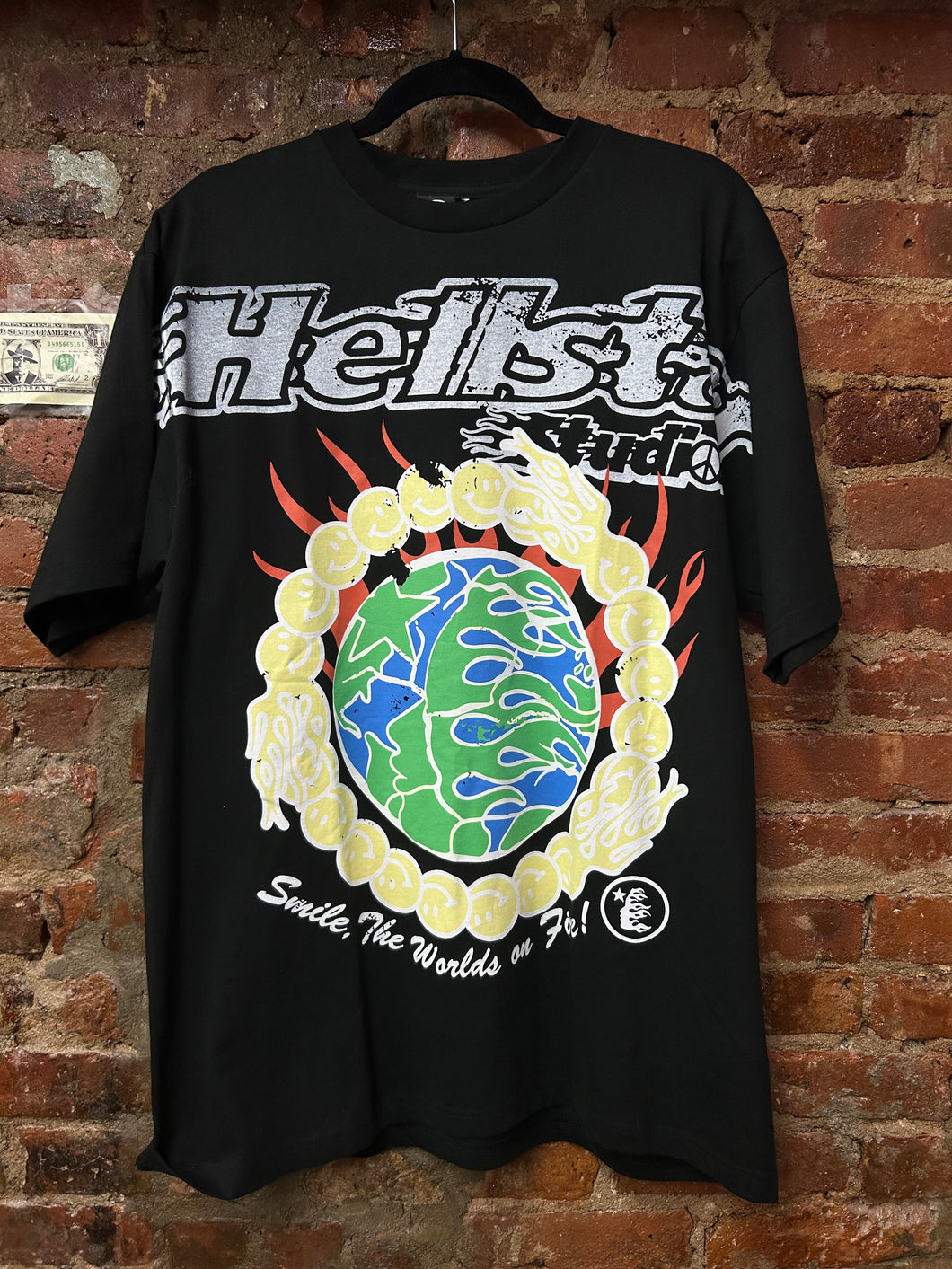 Hellstar globe shirt