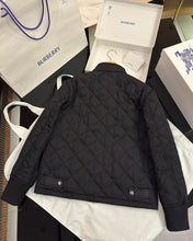 Load image into Gallery viewer, BU1202 BBR Jacket
