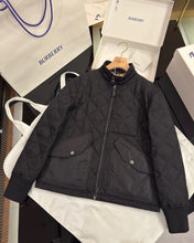 Load image into Gallery viewer, BU1202 BBR Jacket
