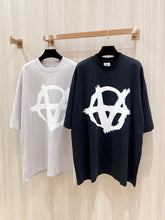 Load image into Gallery viewer, VT076 Vetements Oversized T-shirt
