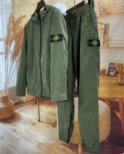 Load image into Gallery viewer, SI843 Stone Island Metal Wire Texture Sunscreen Winter Tracksuit
