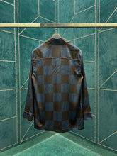 Load image into Gallery viewer, LU1599 1V Damier Pop Long Sleeve Shirt
