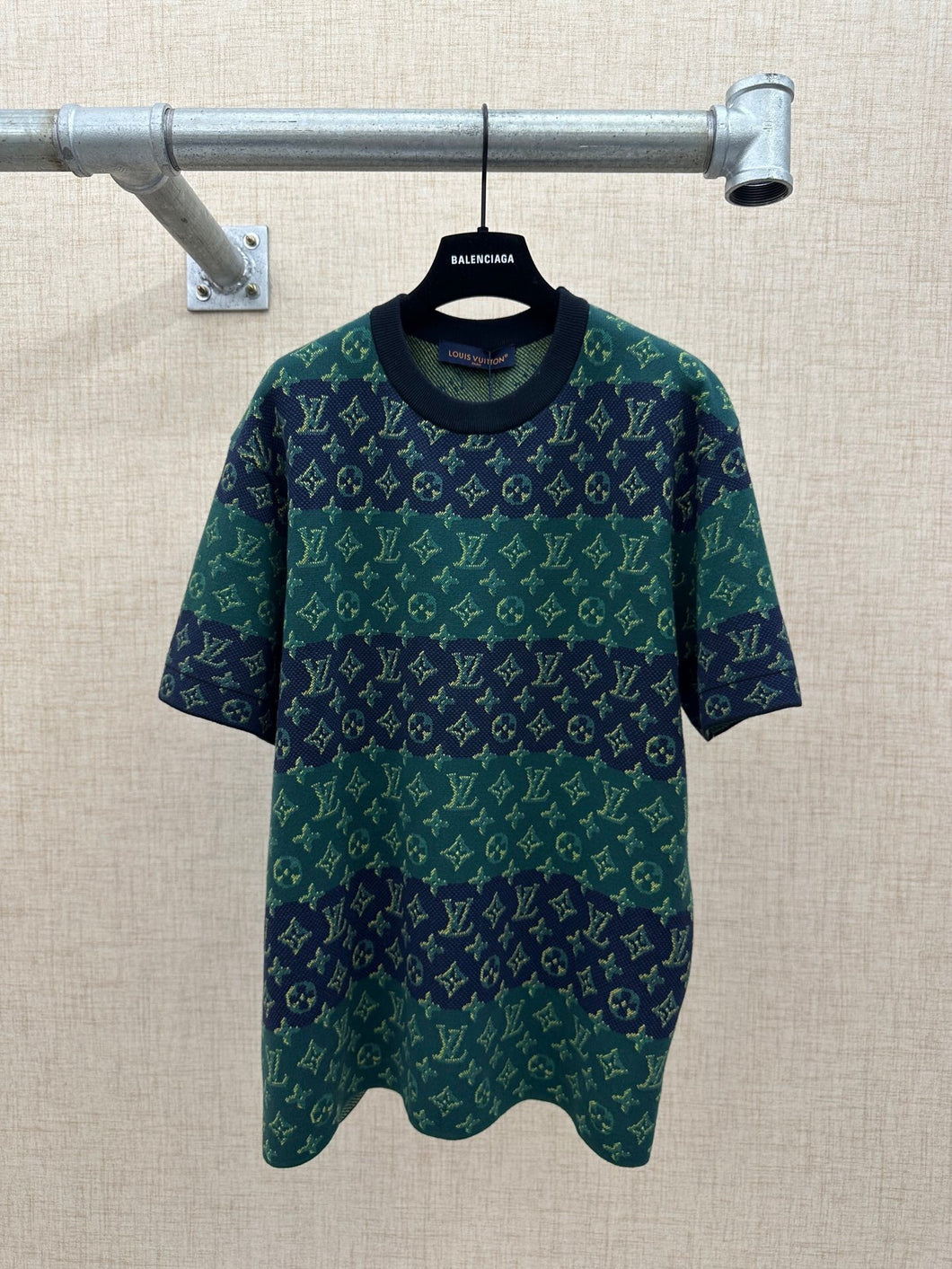 LU2162 1V Green Monogram Knitted T-shirt