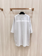 Load image into Gallery viewer, VT076 Vetements Oversized T-shirt
