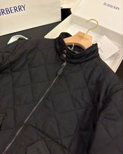 Load image into Gallery viewer, BU1202 BBR Jacket
