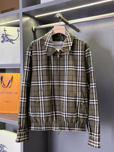 Load image into Gallery viewer, BU1201 BBR Jacket
