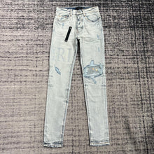 Load image into Gallery viewer, Amiri icy light denim
