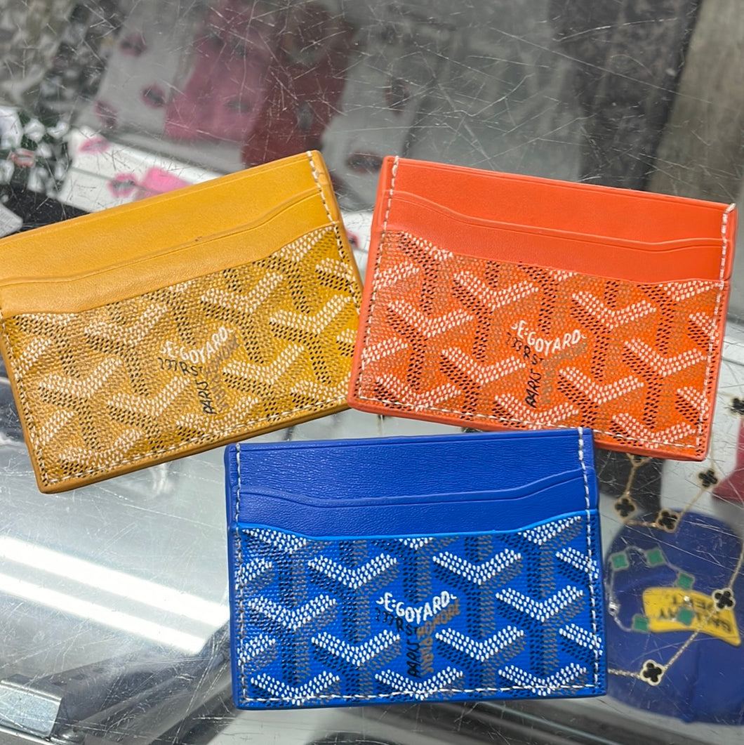 Go yard card holder