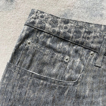 Load image into Gallery viewer, DD sliver painted denim
