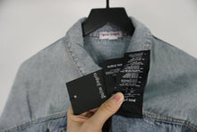 Load image into Gallery viewer, Palm big print denim jacket
