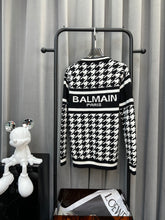 Load image into Gallery viewer, 3207
