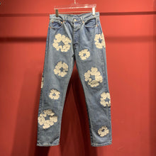 Load image into Gallery viewer, Denim tears jeans jumbo logo
