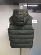 Load image into Gallery viewer, MC1581 Moncl 2022 Cardamine Down Waistcoat
