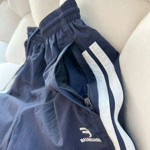 BB navy blue tracksuit runner style