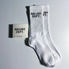 Load image into Gallery viewer, Gallery towel socks
