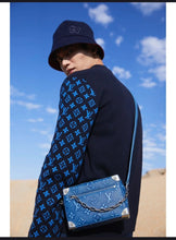 Load image into Gallery viewer, Monogram knit sleeve logo sweater
