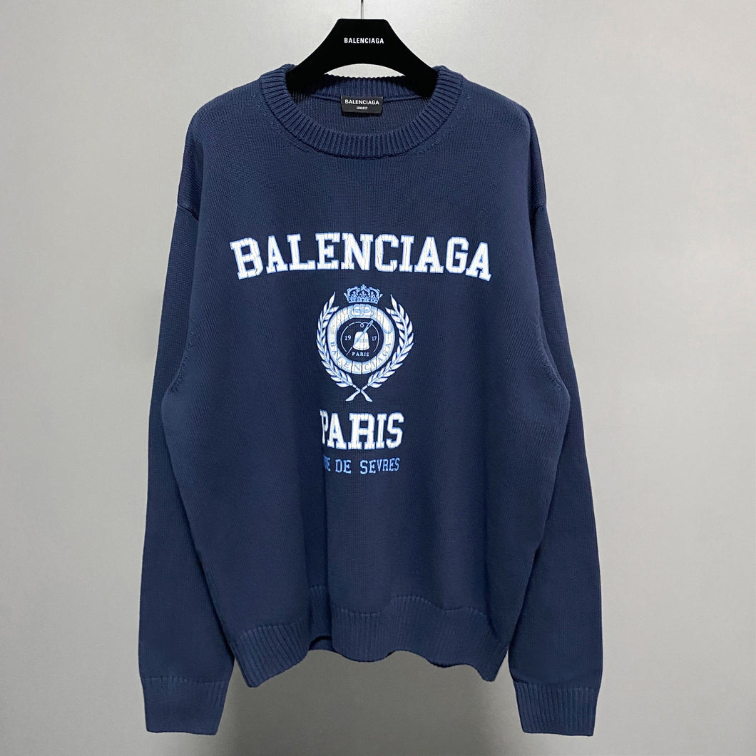 BB college navy sweater