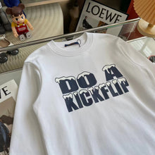 Load image into Gallery viewer, XU 1V 2022
