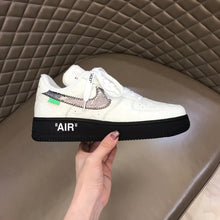 Load image into Gallery viewer, Monogram black sold AF1
