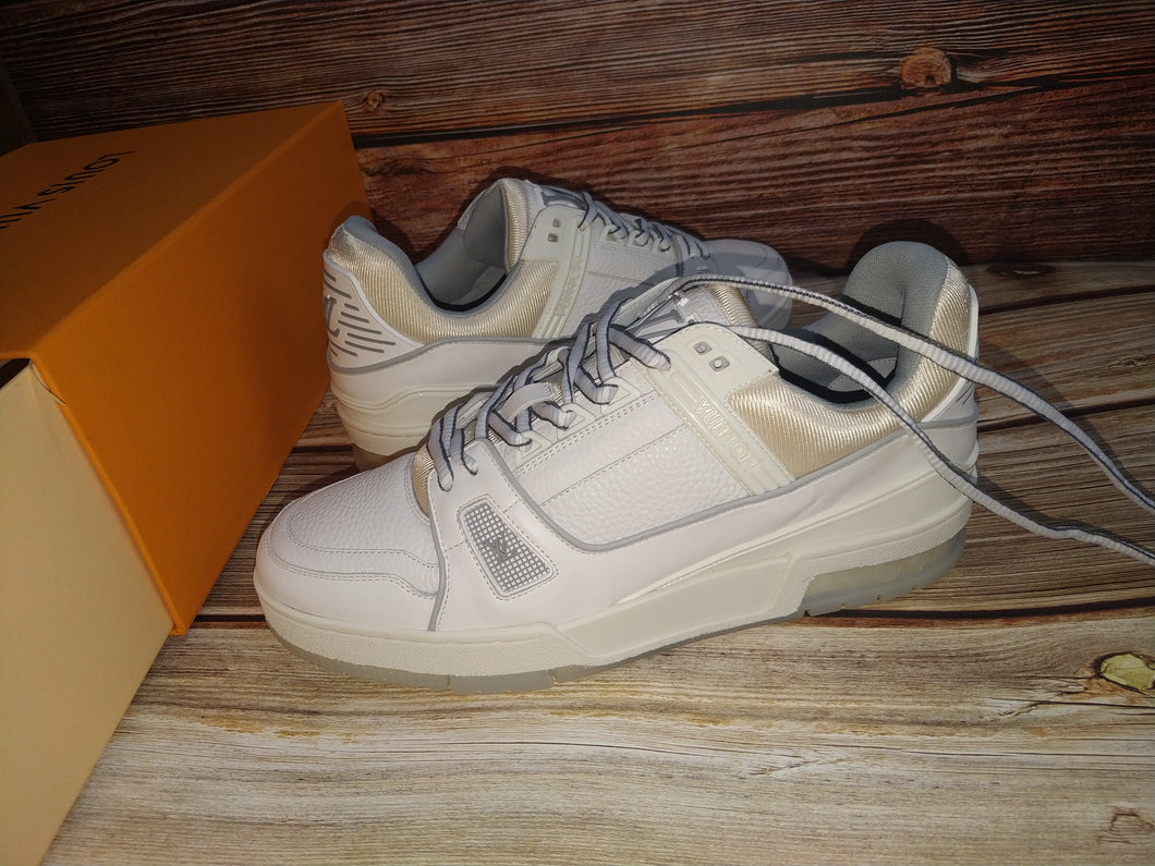 LVV trainer white