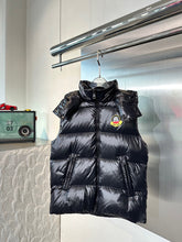 Load image into Gallery viewer, MC1596 Moncl Flexen MC15 90 White Goose Down Waistcoat
