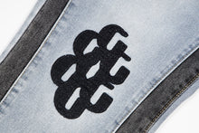 Load image into Gallery viewer, Gallery flare black Gs
