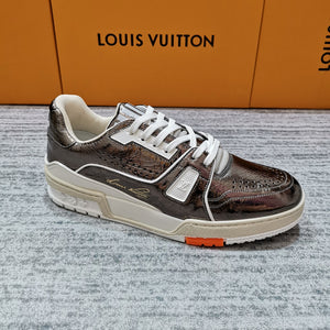 LVV trainer dark silver