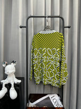 Load image into Gallery viewer, 3203
