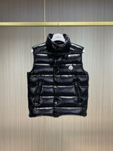 Load image into Gallery viewer, MC1591 Moncl Tib Stand Collar Down Waistcoat
