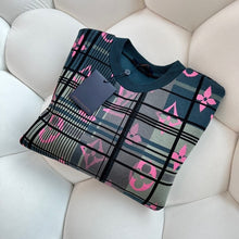 Load image into Gallery viewer, Monogram criss cross sweater
