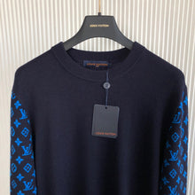 Load image into Gallery viewer, Monogram knit sleeve logo sweater
