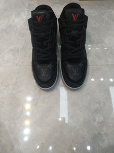 Latest LVV trainer black