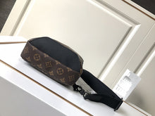 Load image into Gallery viewer, Monogram brown sling bag
